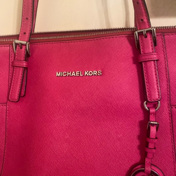 purses - Picture 5 of 6